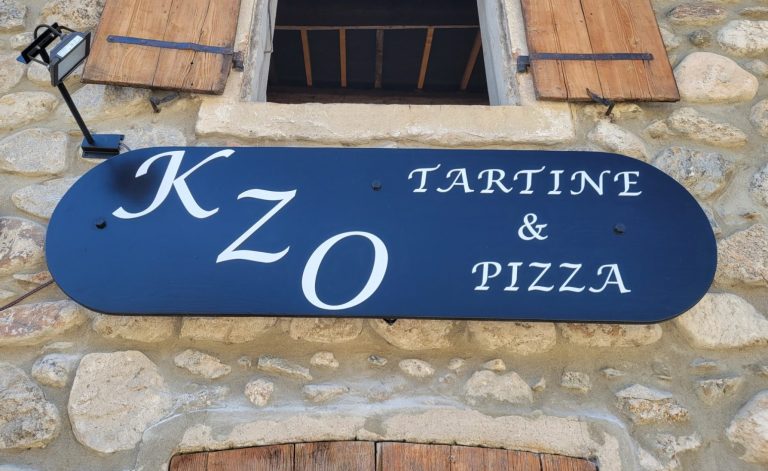 Enseigne de pizzeria personnalisée à Dunière-sur-Eyrieux Enseigne de pizzeria personnalisée à Dunière-sur-Eyrieux